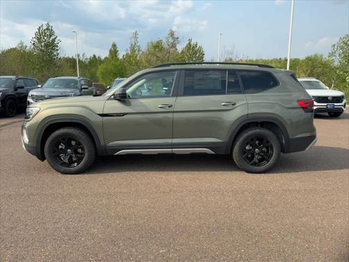 2025 Volkswagen Atlas 2.0T Peak Edition