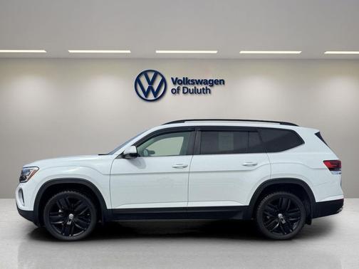 2024 Volkswagen Atlas 2.0T SE w/Technology 4MOTION