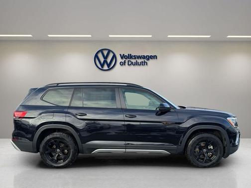 2024 Volkswagen Atlas 2.0T SE w/Technology 4MOTION