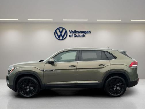 2025 Volkswagen Atlas Cross Sport 2.0T SE w/Technology 4MOTION