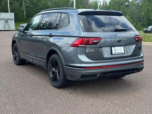 2023 Volkswagen Tiguan 2.0T SE R-Line Black 4MOTION