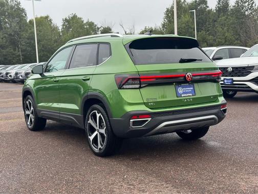 2025 Volkswagen Taos 1.5T SEL
