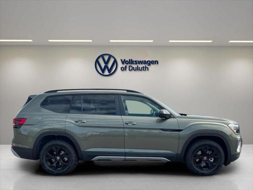 2025 Volkswagen Atlas 2.0T Peak Edition