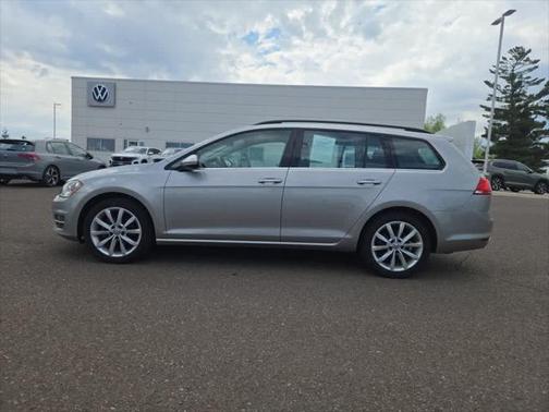 2015 Volkswagen Golf SportWagen TSI SE 4-Door