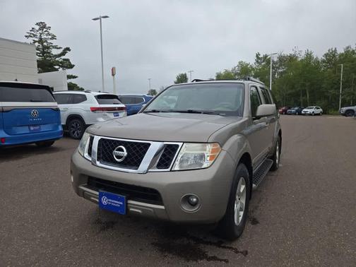 2008 Nissan Pathfinder SE