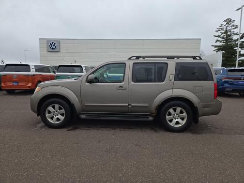 2008 Nissan Pathfinder SE
