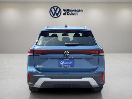 Monterey Blue Pearl 2026 Volkswagen Tiguan 2.0T SE 4MOTION