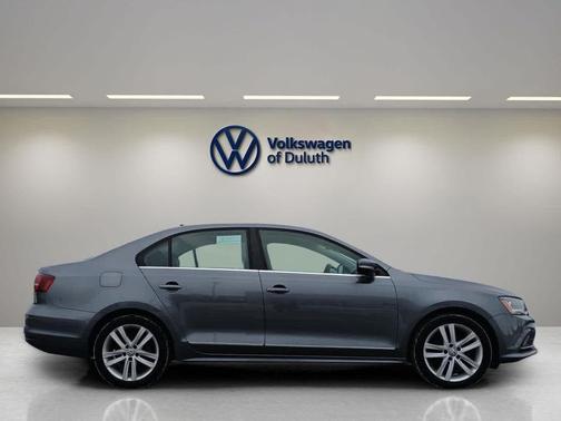 2017 Volkswagen Jetta 1.8T SEL