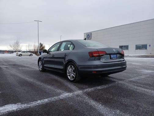 2017 Volkswagen Jetta 1.8T SEL