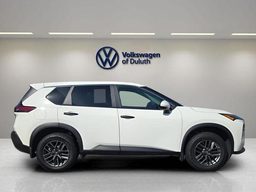 2022 Nissan Rogue S