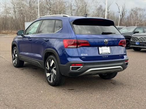 2024 Volkswagen Taos 1.5T SEL
