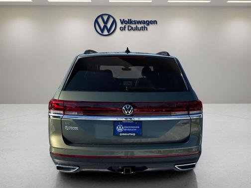 2026 Volkswagen Atlas 2.0T SE w/Technology 4MOTION