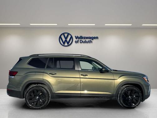 2026 Volkswagen Atlas 2.0T SE w/Technology 4MOTION