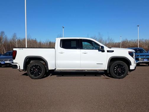 2025 GMC Sierra 1500 Elevation