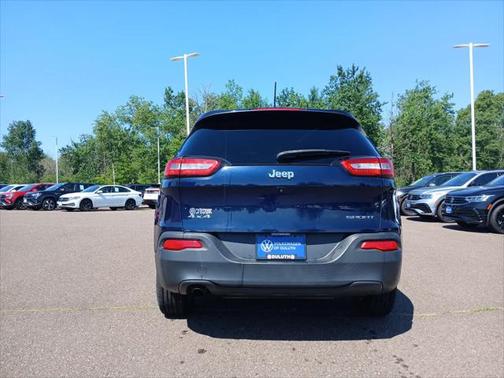 2016 Jeep Cherokee Sport