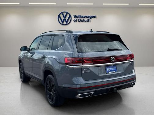 2025 Volkswagen Atlas 2.0T SE w/Technology 4MOTION