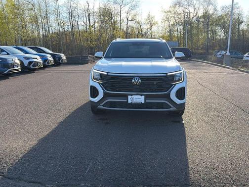 Pure White 2024 Volkswagen Atlas Cross Sport 2.0T SE w/Technology 4MOTION