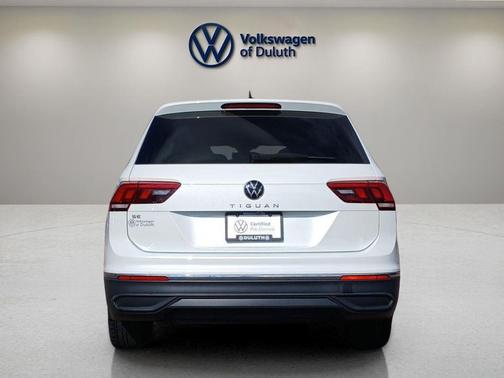 Opal White Pearl 2023 Volkswagen Tiguan 2.0T SE
