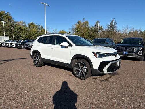2025 Volkswagen Taos 1.5T SEL