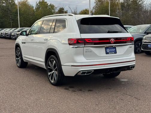 2026 Volkswagen Atlas 2.0T SEL Premium R-Line 4MOTION