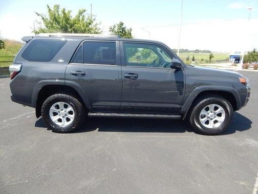 2024 Toyota 4Runner SR5