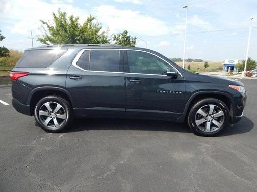 2021 Chevrolet Traverse LT Leather
