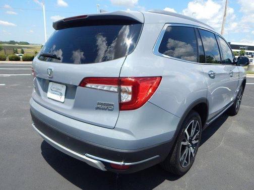 2022 Honda Pilot Touring 7-Passenger