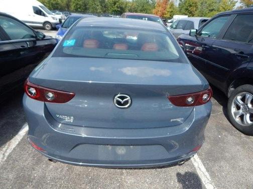 2024 Mazda Mazda3 Carbon Edition