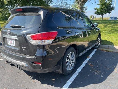 2013 Nissan Pathfinder SV