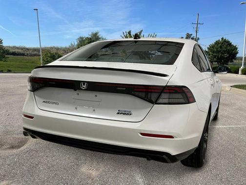 2025 Honda Accord Hybrid Sport-L
