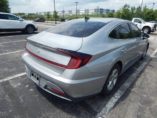 2021 Hyundai SONATA SE