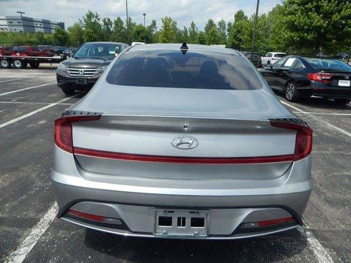 2021 Hyundai SONATA SE