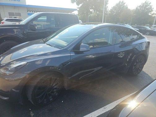 2023 Tesla Model Y Performance