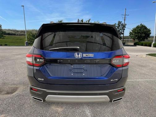 2025 Honda Pilot Elite