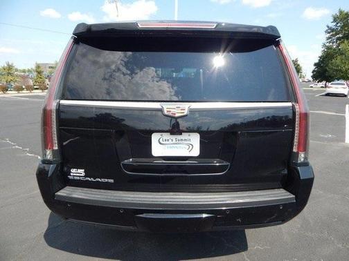 2018 Cadillac Escalade ESV Luxury