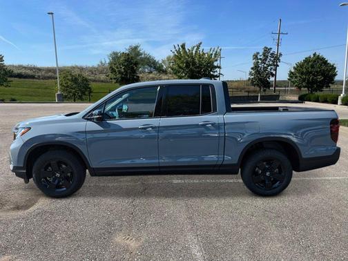 2025 Honda Ridgeline Black Edition