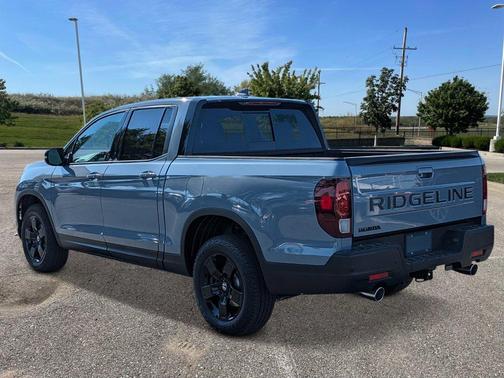 2025 Honda Ridgeline Black Edition