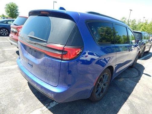 2021 Chrysler Pacifica Touring