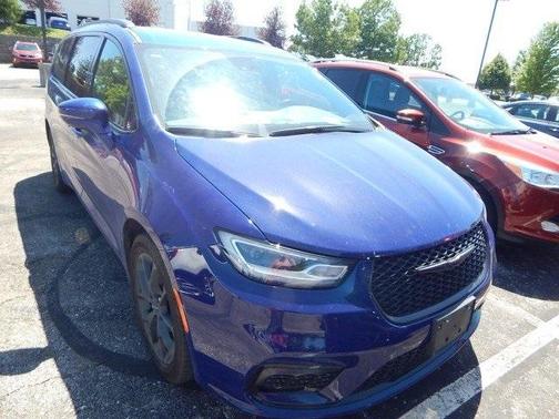 2021 Chrysler Pacifica Touring
