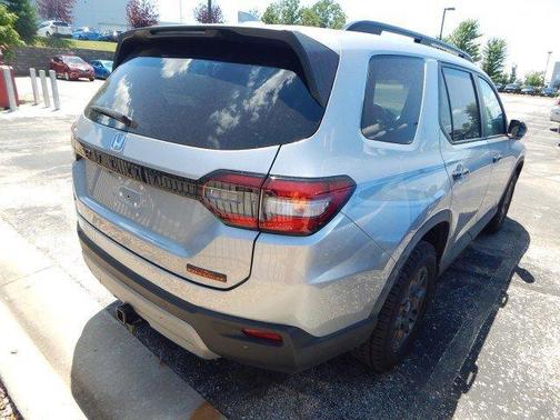 2024 Honda Pilot TrailSport