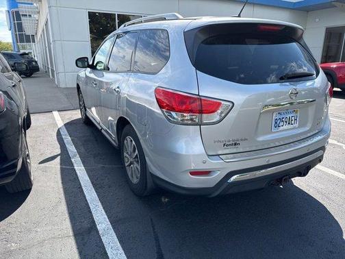 2014 Nissan Pathfinder SL
