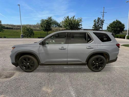2025 Honda Pilot Black Edition