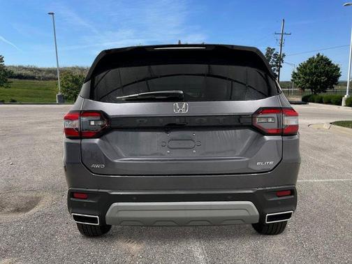 2025 Honda Pilot Elite