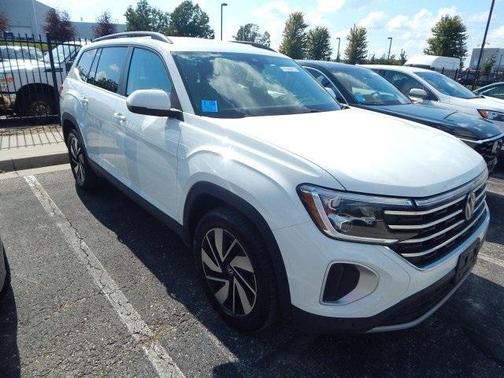 2024 Volkswagen Atlas 2.0T SE