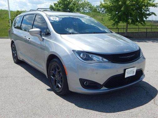 2019 Chrysler Pacifica Touring-L Plus