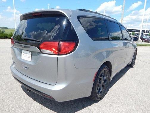 2019 Chrysler Pacifica Touring-L Plus