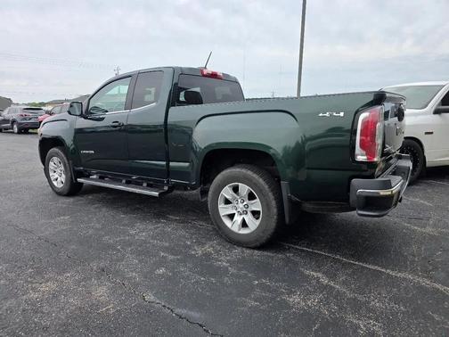 GREEN 2015 GMC Canyon SLE