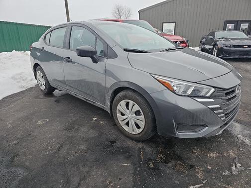 2024 Nissan Versa 1.6 S