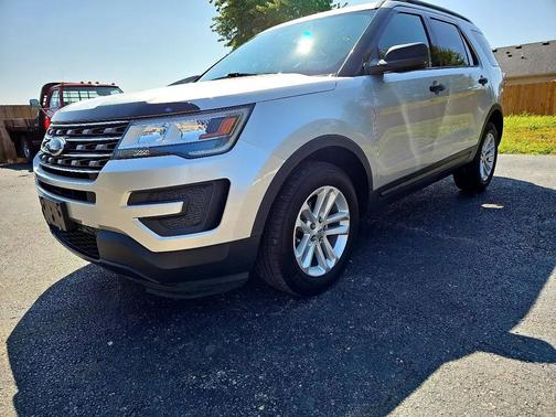 2017 Ford Explorer Base