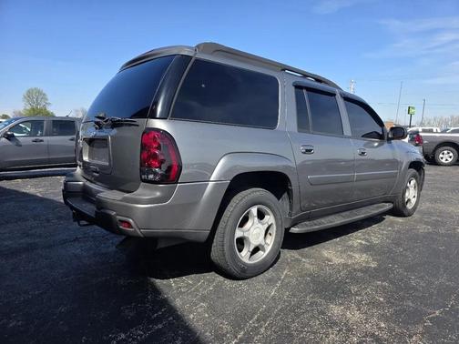 Gray 2005 Chevrolet TrailBlazer EXT LS
